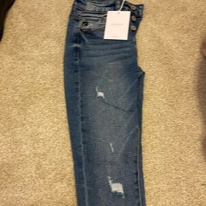 Kancan  high rise ankle skinny jeans. Slightly distressed, button fly